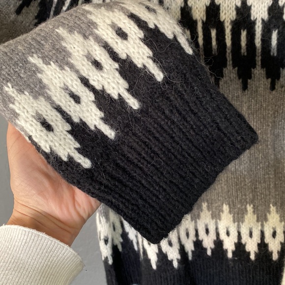 J. Crew Fair Isle crewneck sweater EUC - Picture 8 of 10